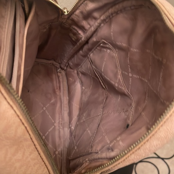 Michael Kors please check all picture of condition - Picture 16 of 17